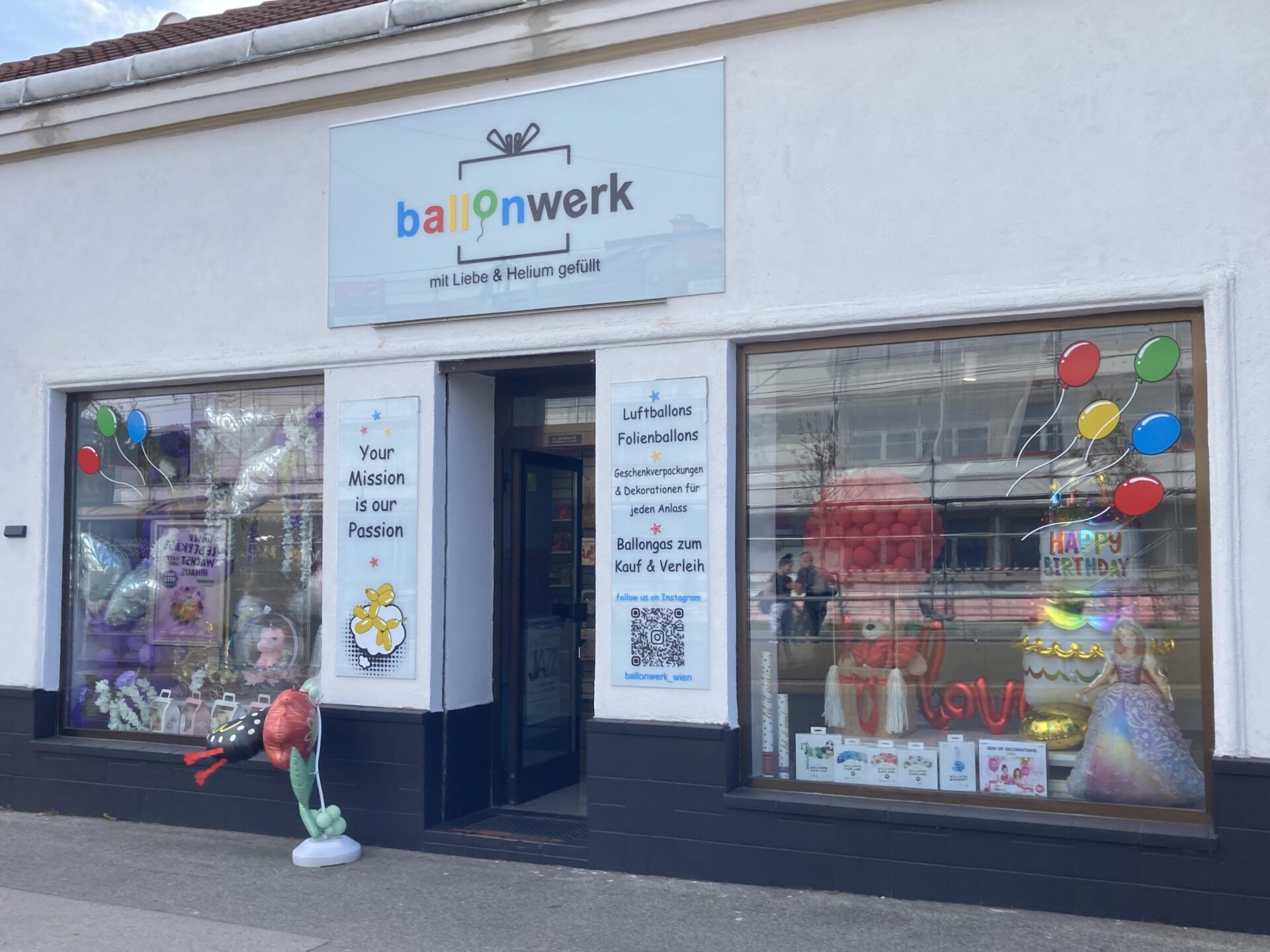 Ballonwerk Filiale Wien Außenansicht – Ballons und Partyzubehör im 13. Bezirk